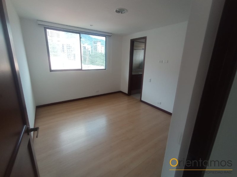 Apartamento disponible para el arriendo en Medellín el codigo es 21348 foto numero 15