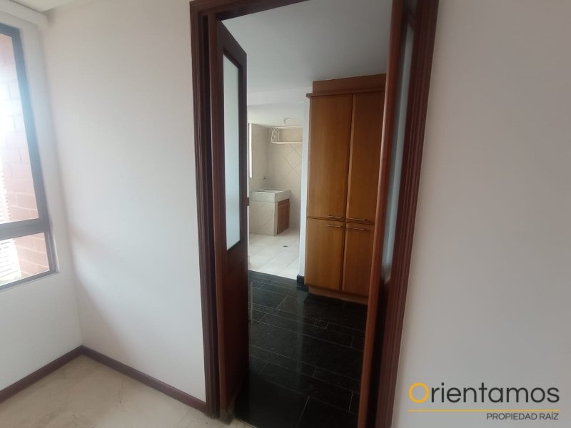 Apartamento disponible para el arriendo en Medellín el codigo es 21348 foto numero 7