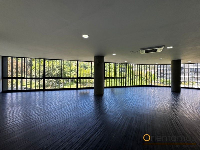 Oficina disponible para el arriendo en Medellín el codigo es 21259 foto numero 3