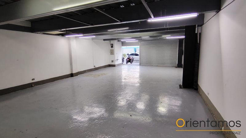 Local para el arriendo en Medellín - Belen el codigo es 20548 foto numero 2