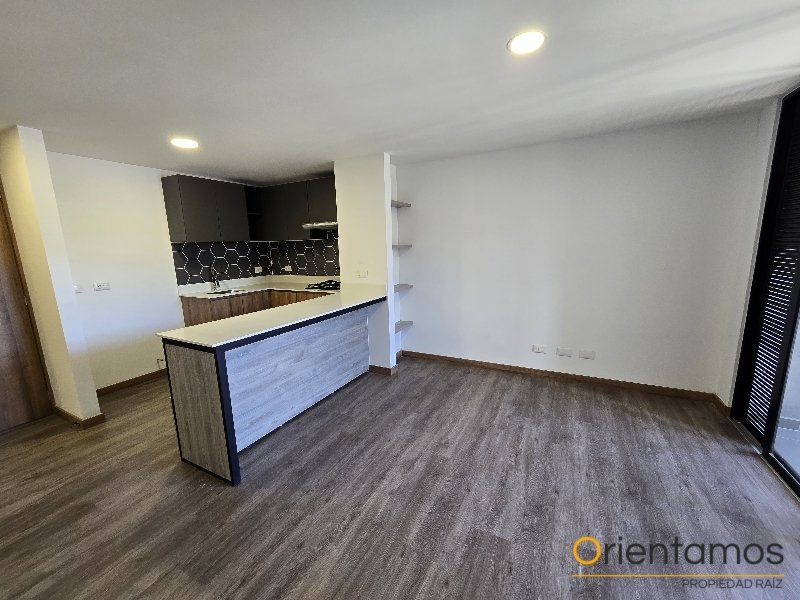 Apartamento disponible para el arriendo en Envigado el codigo es 21403 foto numero 2