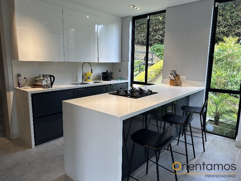 Casa disponible para el arriendo en Medellín el codigo es 21254 foto numero 4