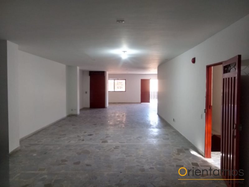 Bodega para el arriendo en Medellín - Caribe el codigo es 18824 foto numero 3