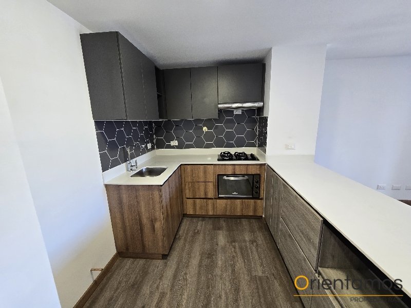 Apartamento disponible para el arriendo en Envigado el codigo es 21403 foto numero 5