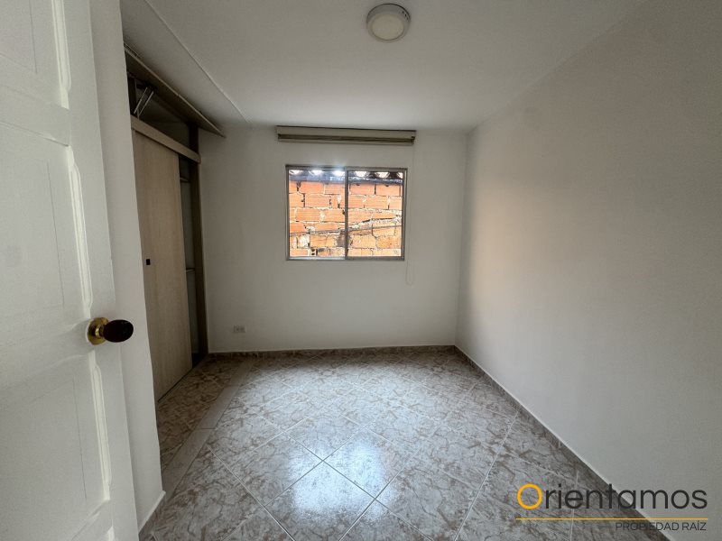 Casa-local disponible para el arriendo en Medellín el codigo es 20788 foto numero 11