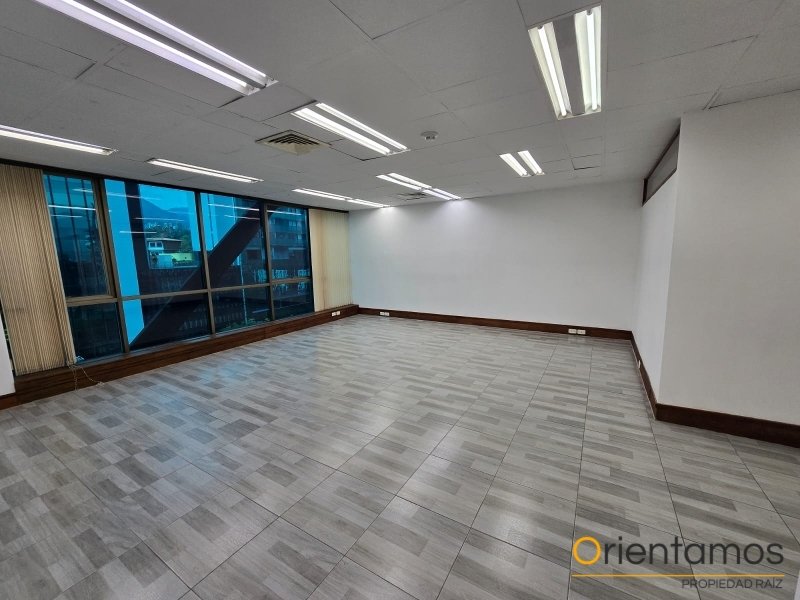 Oficina disponible para el arriendo en Medellín el codigo es 16653 foto numero 7