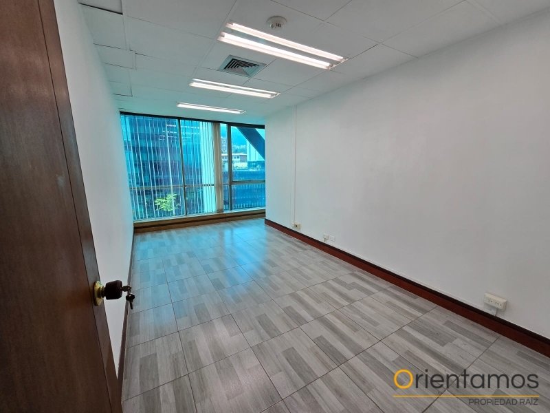 Oficina disponible para el arriendo en Medellín el codigo es 16653 foto numero 6