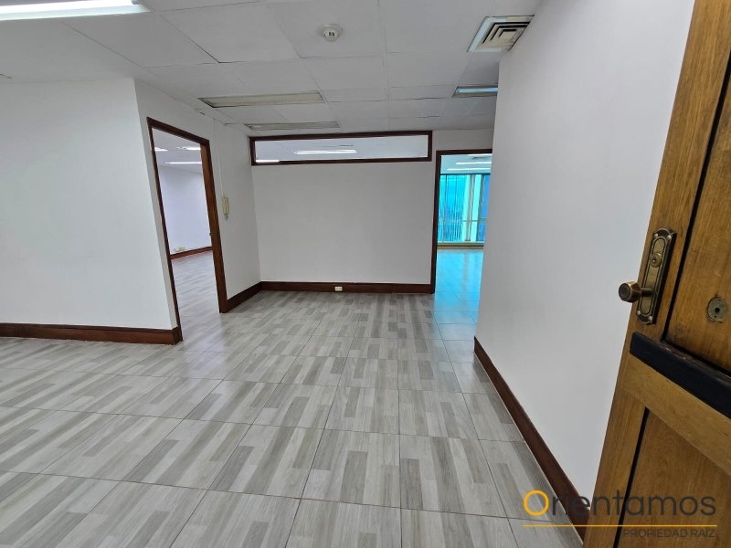 Oficina disponible para el arriendo en Medellín el codigo es 16653 foto numero 14