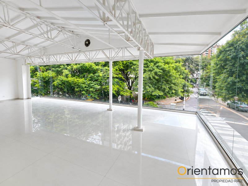 Local disponible para el arriendo en Medellín el codigo es 17298 foto numero 3