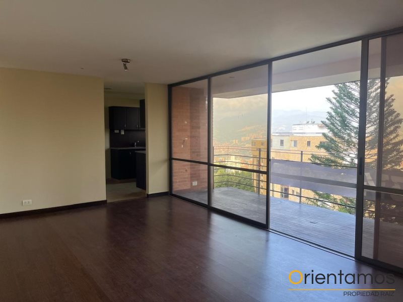 Apartamento disponible para el arriendo en Medellín el codigo es 20916 foto numero 2