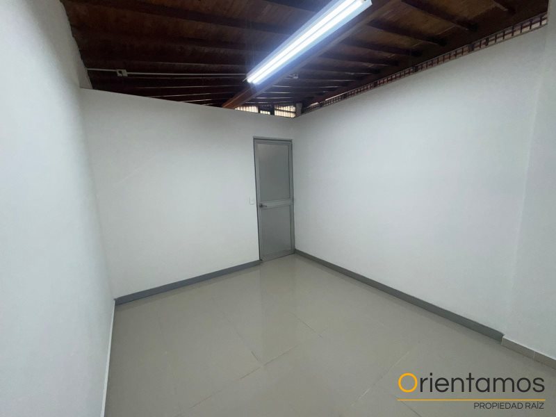 Local para el arriendo en Medellín - Belen el codigo es 19878 foto numero 7