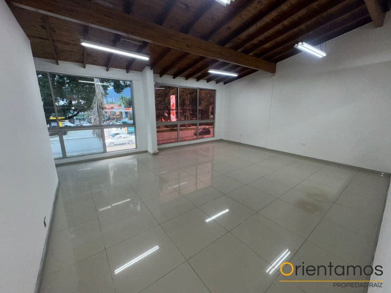 Local para el arriendo en Medellín - Belen el codigo es 19878 foto numero 4