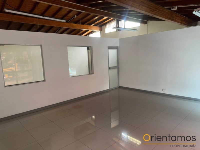Local para el arriendo en Medellín - Belen el codigo es 19878 foto numero 20