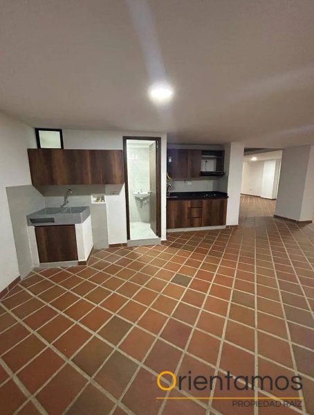 Local disponible para el arriendo en Envigado el codigo es 21439 foto numero 4
