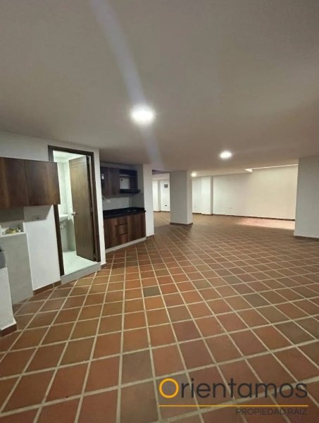 Local disponible para el arriendo en Envigado el codigo es 21439 foto numero 2