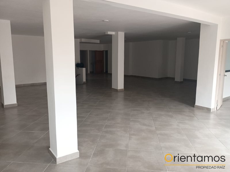 Oficina disponible para el arriendo en Envigado el codigo es 20937 foto numero 3