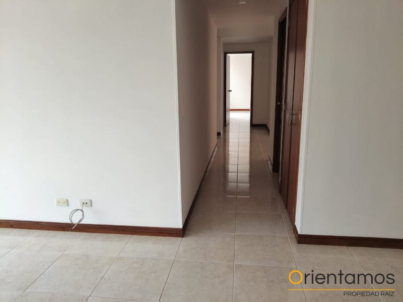 Apartamento disponible para el arriendo en Medellín el codigo es 20627 foto numero 16