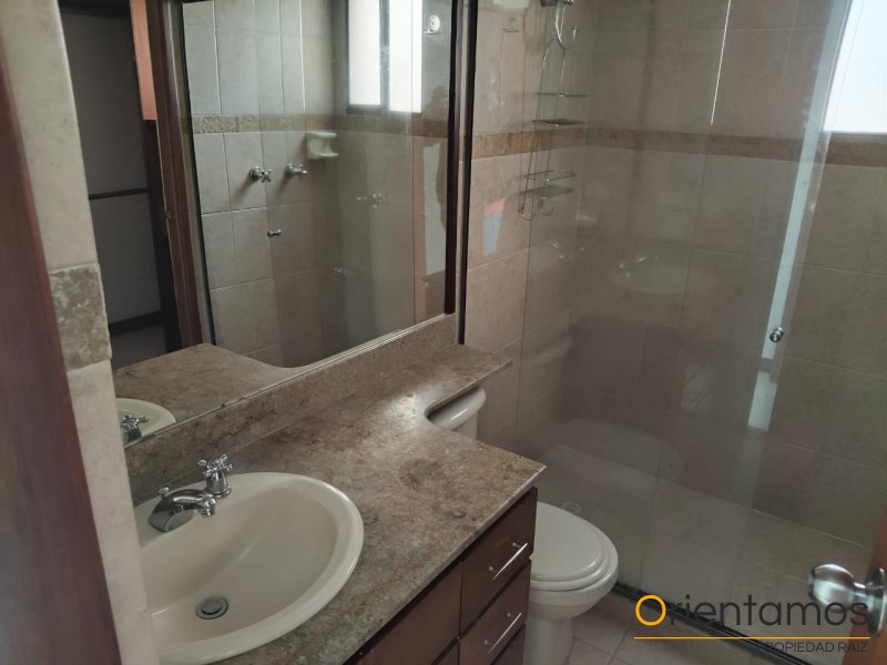 Apartamento disponible para el arriendo en Medellín el codigo es 20627 foto numero 21