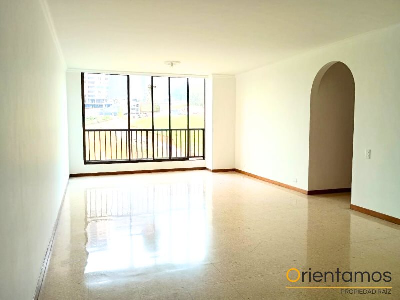 Apartamento disponible para el arriendo en Medellín el codigo es 20969 foto numero 2