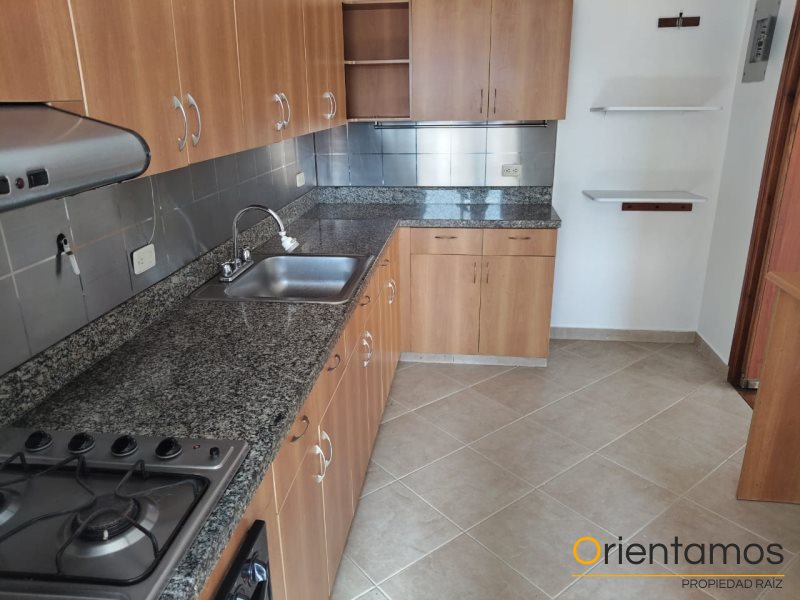 Apartamento disponible para el arriendo en Medellín el codigo es 20627 foto numero 5