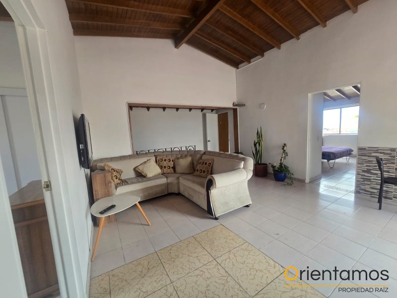 Apartamento disponible para el arriendo en Medellín el codigo es 20996 foto numero 3
