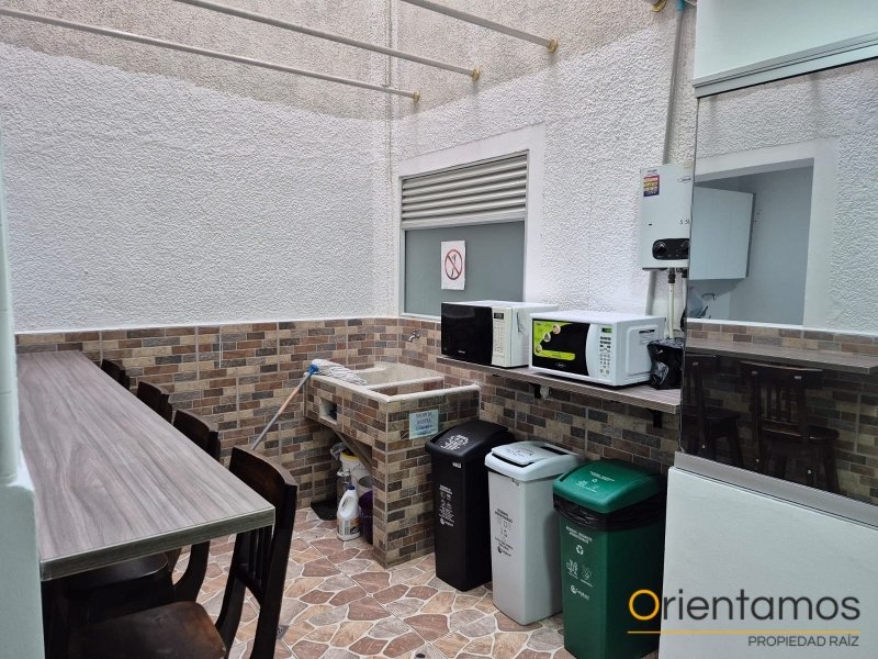 Oficina disponible para el arriendo en Envigado el codigo es 21446 foto numero 10