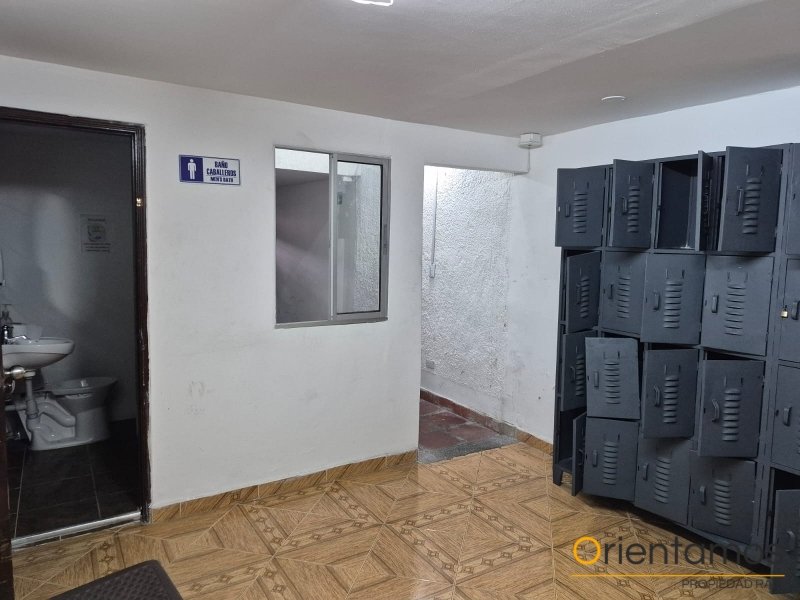 Oficina disponible para el arriendo en Envigado el codigo es 21446 foto numero 11