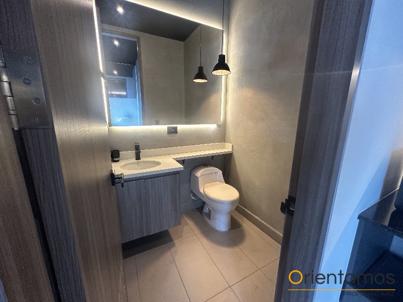 Oficina disponible para el arriendo en Medellín el codigo es 21385 foto numero 11