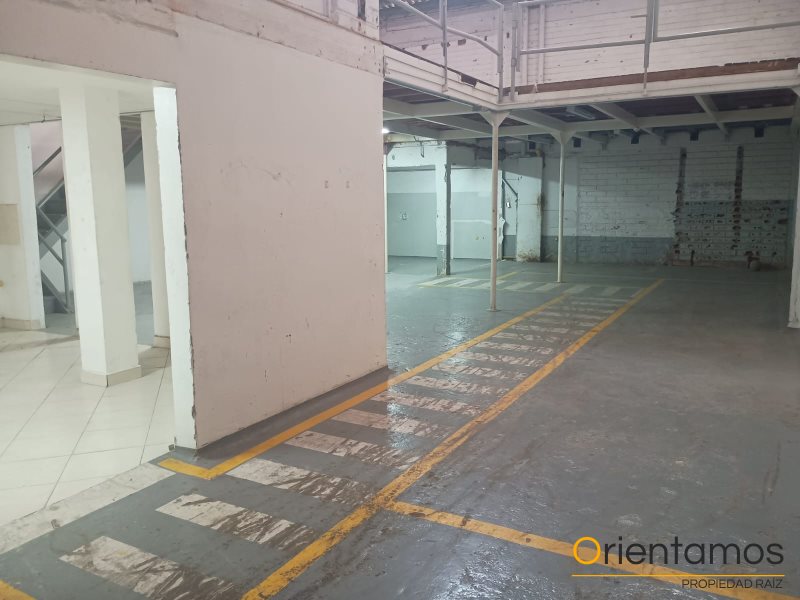 Bodega disponible para el arriendo en Medellín el codigo es 20986 foto numero 2