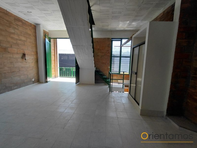 Bodega disponible para el arriendo en Medellín el codigo es 21189 foto numero 4