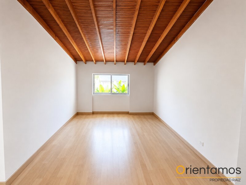 Casa-local disponible para el arriendo en Medellín el codigo es 21413 foto numero 21