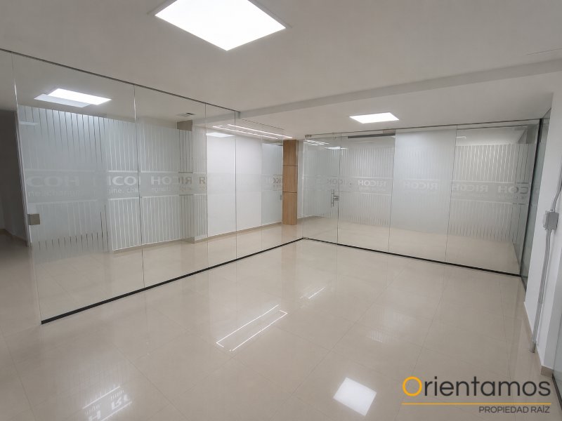Oficina disponible para el arriendo en Medellín el codigo es 21321 foto numero 4