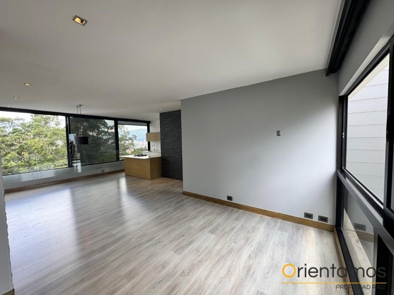 Apartaestudio disponible para el arriendo en Medellín el codigo es 21178 foto numero 2