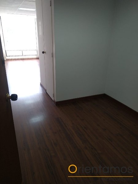 Oficina disponible para el arriendo en Medellín el codigo es 21633 foto numero 3
