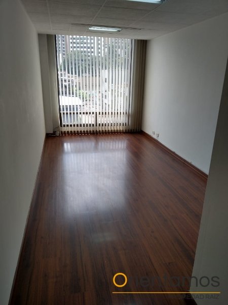 Oficina disponible para el arriendo en Medellín el codigo es 21633 foto numero 4