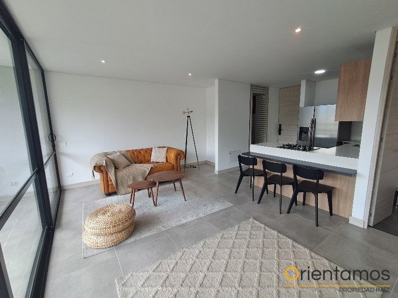 Apartamento disponible para el arriendo en Medellín el codigo es 21555 foto numero 4