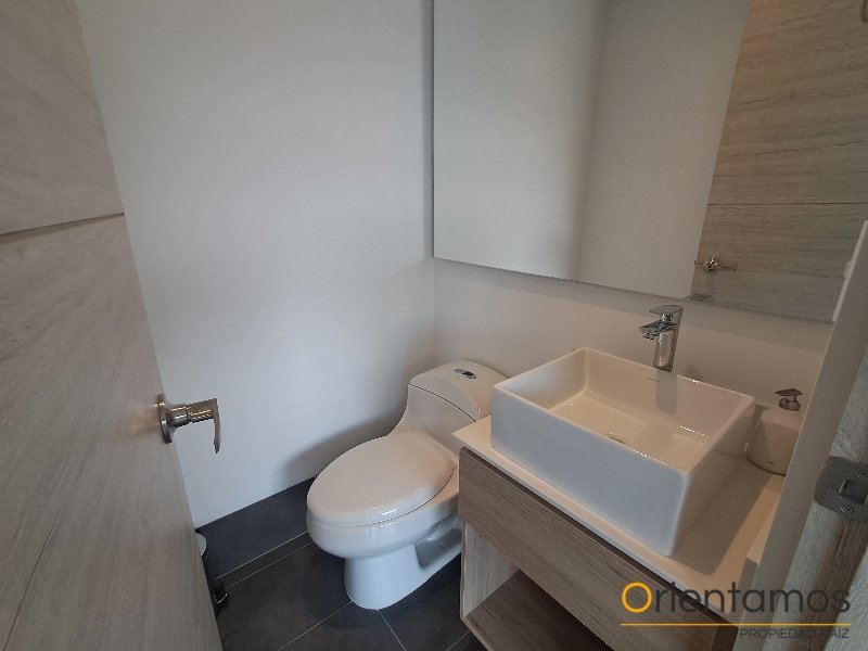 Apartamento disponible para el arriendo en Medellín el codigo es 21555 foto numero 12
