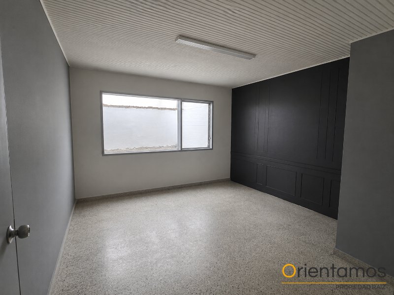 Casa-local disponible para el arriendo en Medellín el codigo es 21179 foto numero 12