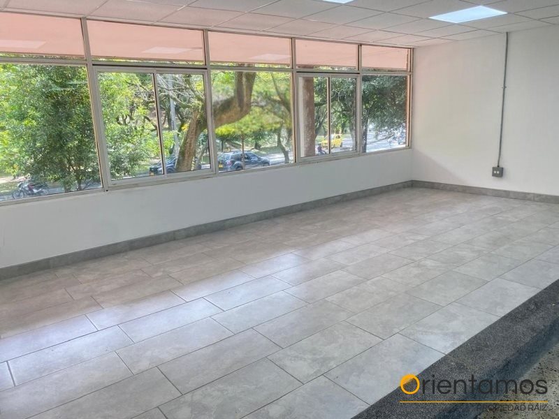 Oficina para el arriendo en Medellín - Belen el codigo es 20905 foto numero 3