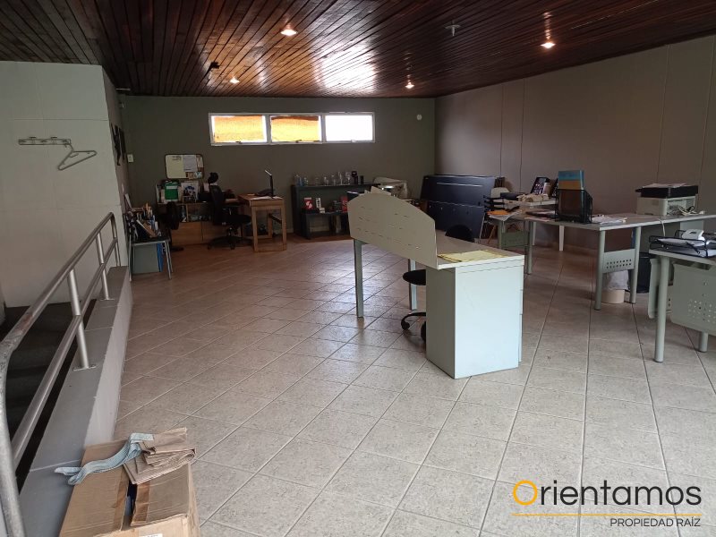 Bodega disponible para el arriendo en Medellín el codigo es 19830 foto numero 2