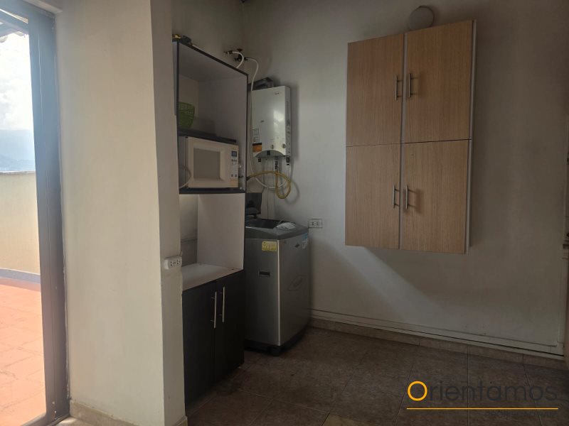 Apartamento disponible para el arriendo en Medellín el codigo es 20996 foto numero 5