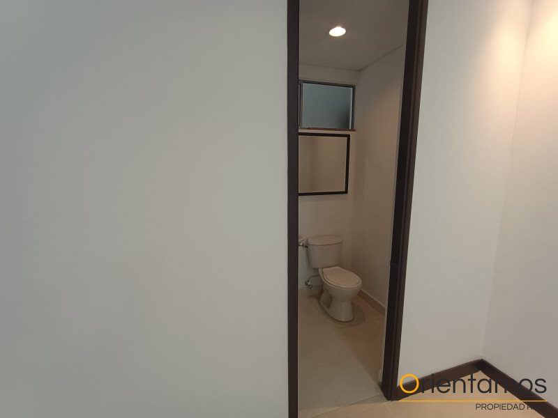 Oficina disponible para el arriendo en Medellín el codigo es 21022 foto numero 6