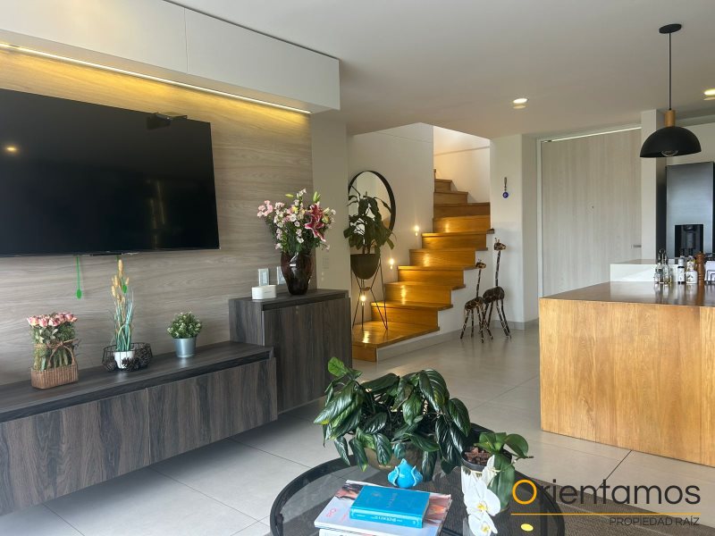 Apartamento disponible para el arriendo en Envigado el codigo es 21027 foto numero 4