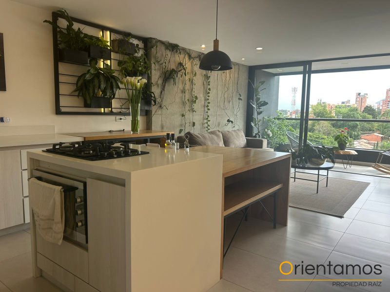 Apartamento disponible para el arriendo en Envigado el codigo es 21027 foto numero 2