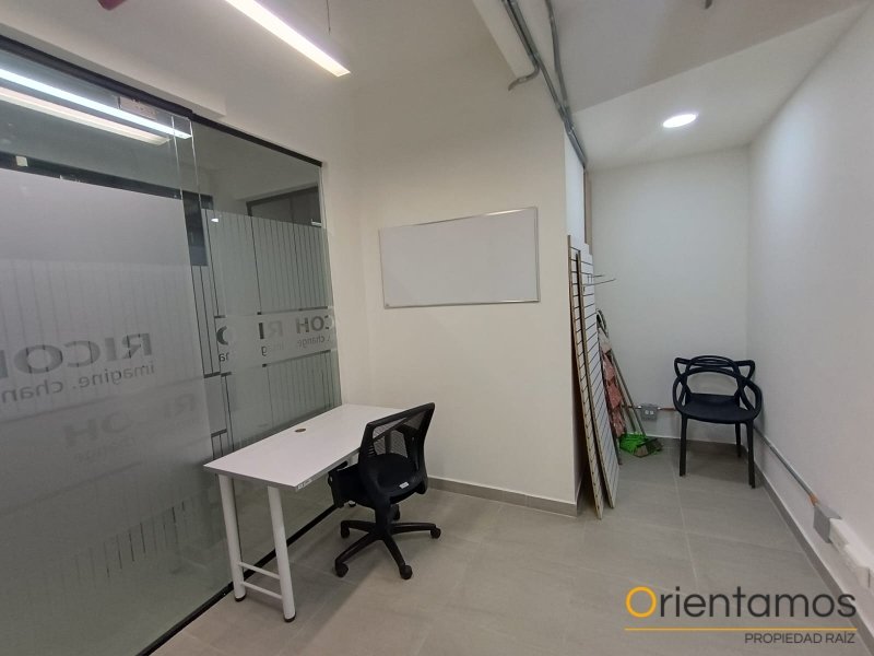 Oficina disponible para el arriendo en Medellín el codigo es 21367 foto numero 3