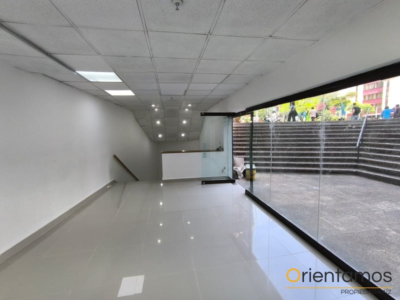 Local para el arriendo en Medellín - Centro el codigo es 20806 foto numero 3