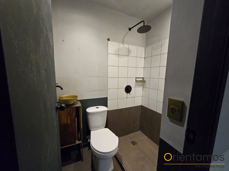 Casa-local disponible para el arriendo en Medellín el codigo es 15442 foto numero 10