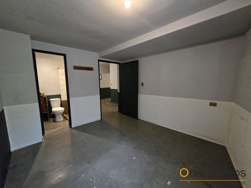 Casa-local disponible para el arriendo en Medellín el codigo es 15442 foto numero 9