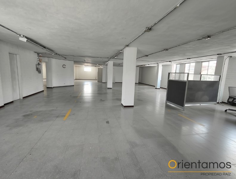 Bodega disponible para el arriendo en Medellín el codigo es 21433 foto numero 7