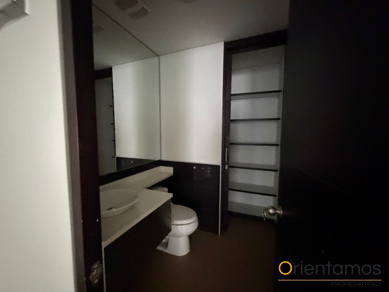 Oficina disponible para el arriendo en Medellín el codigo es 20982 foto numero 12